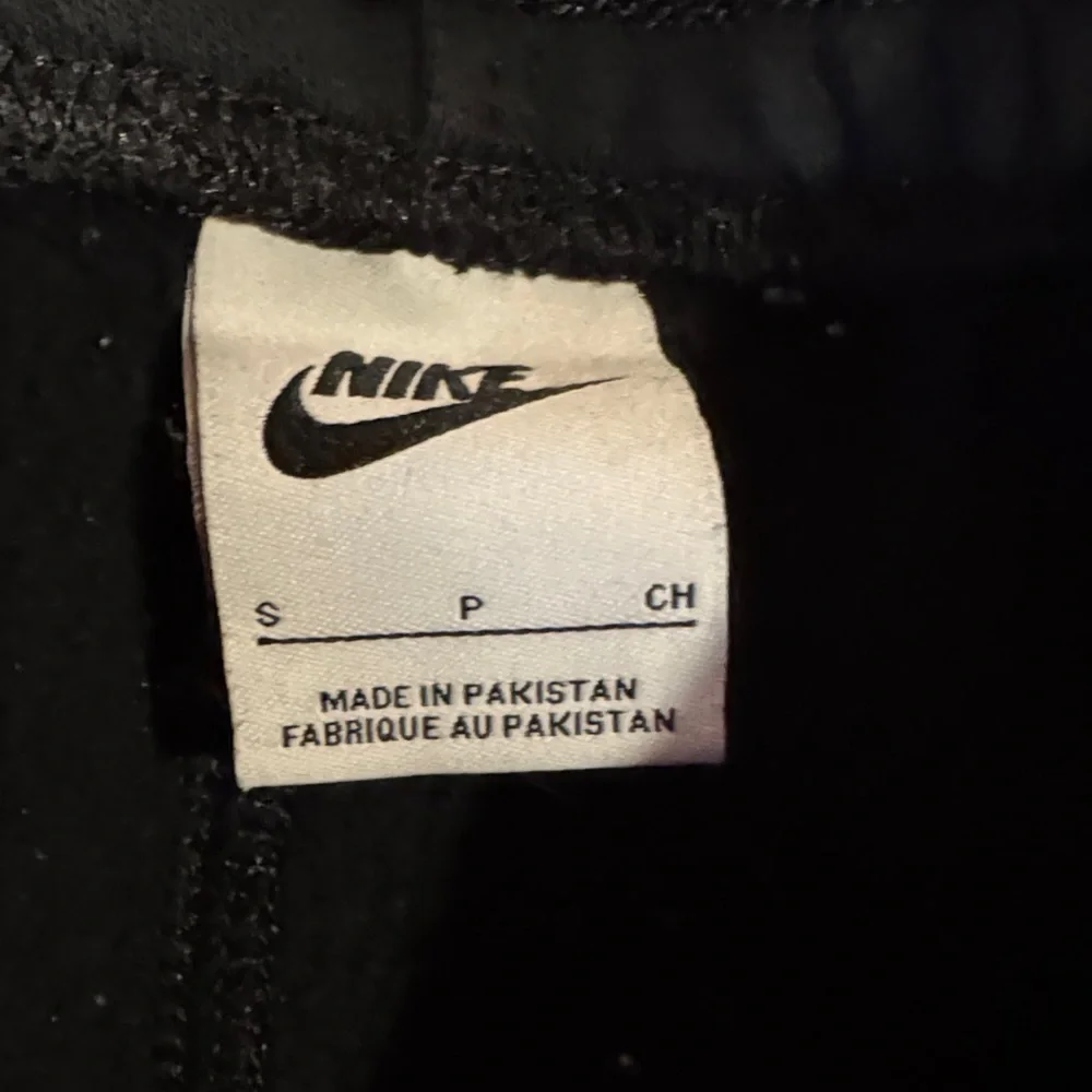 Nike adult small Black Dri-FIT Jogger Pants